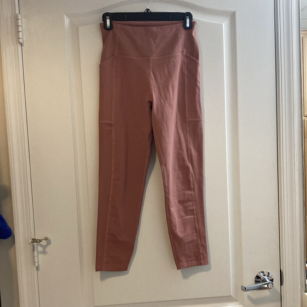 Girlfriend Collective Rosebud High-Rise Pocket Legging - Picture 4 of 7